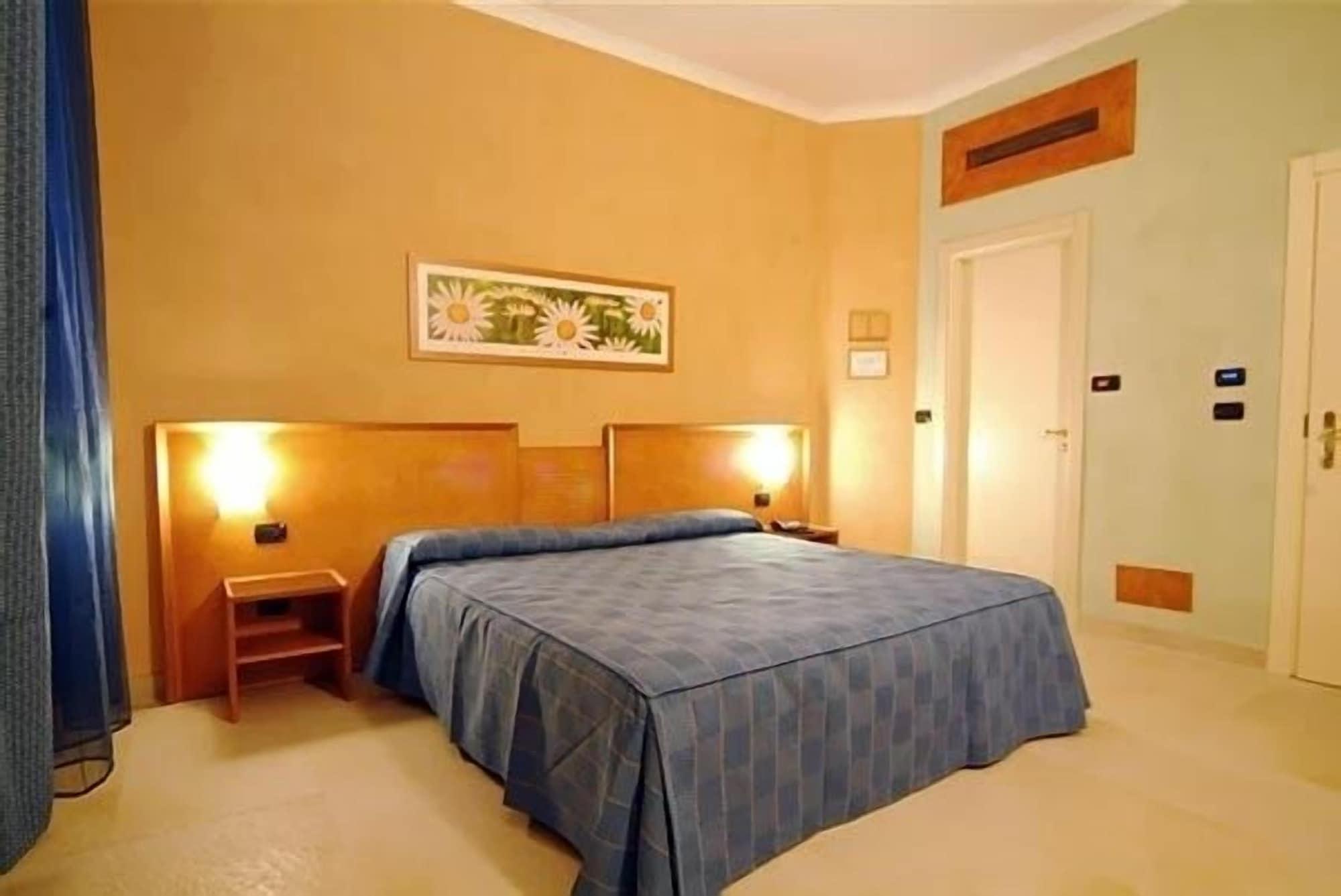 Hotel Eden Napels Buitenkant foto